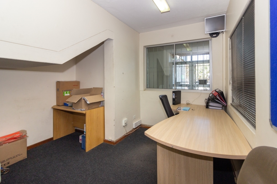 To Let commercial Property for Rent in Markman Industrial Eastern Cape